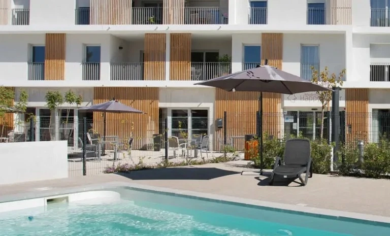 HAPPY SENIOR Le Château 5