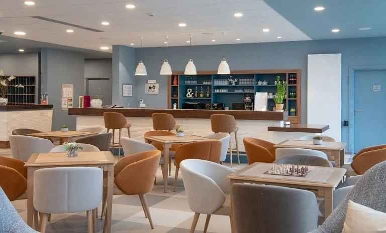 DOMITYS Les Aiglons Blancs 4