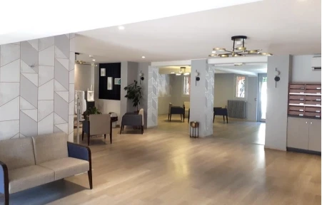 UNIVI Les Orangers 0