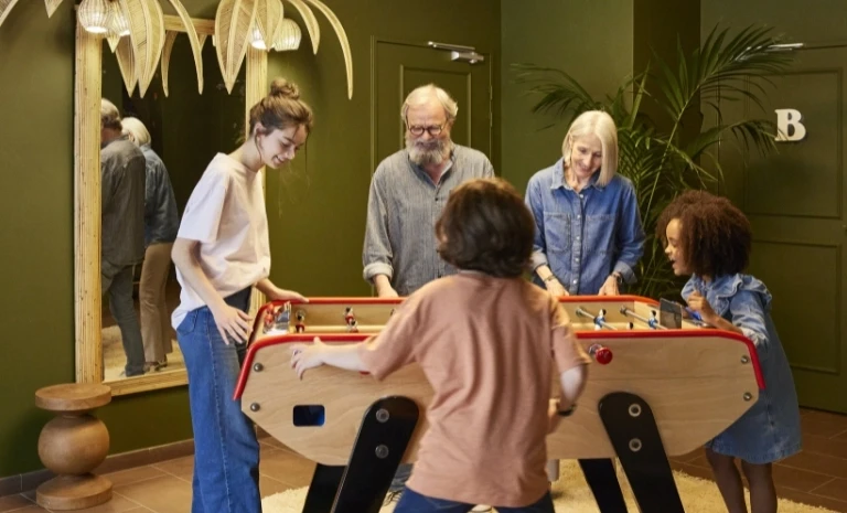 HAPPY SENIOR Maurice Ravel 2