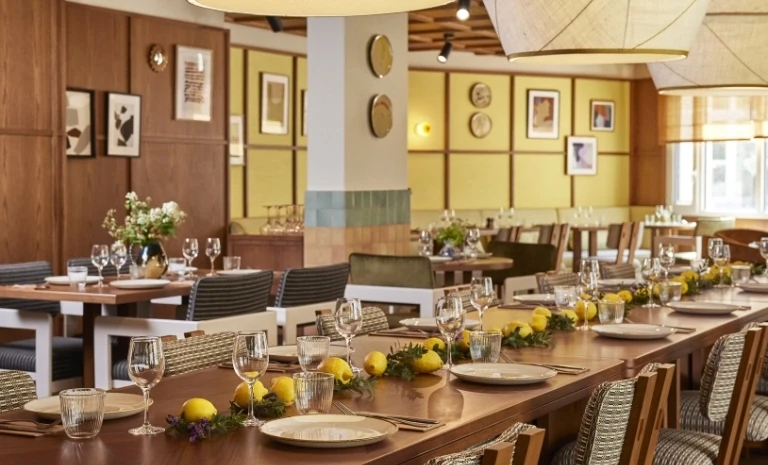 HAPPY SENIOR Maurice Ravel 1