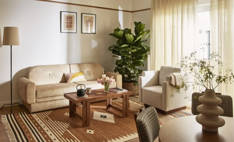 HAPPY SENIOR Maurice Ravel 0