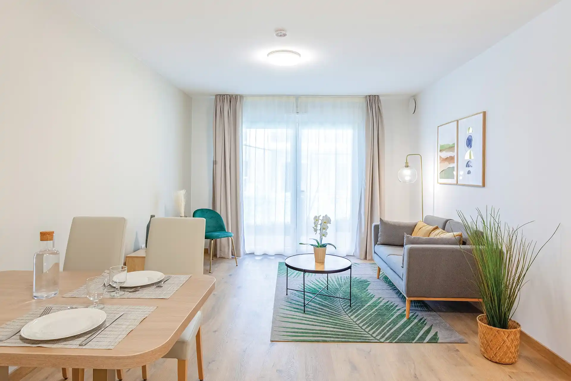 OVELIA Le Carré Joséphine 1