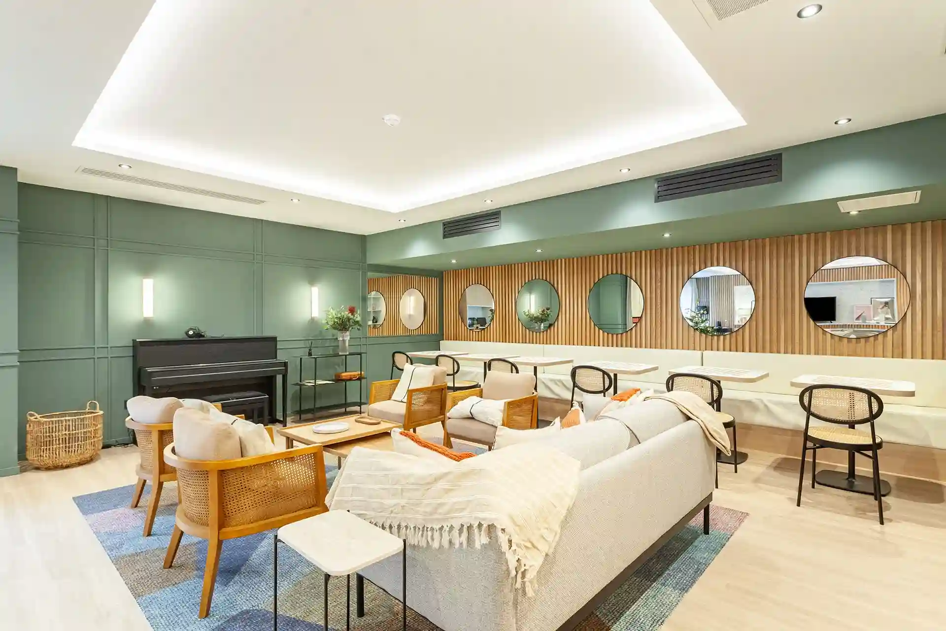 OVELIA Le Carré Joséphine 3