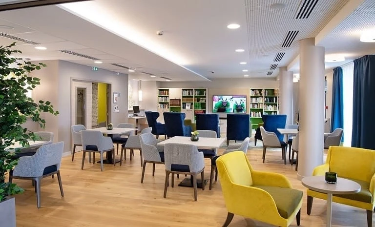 DOMITYS Le Castel du Val 4