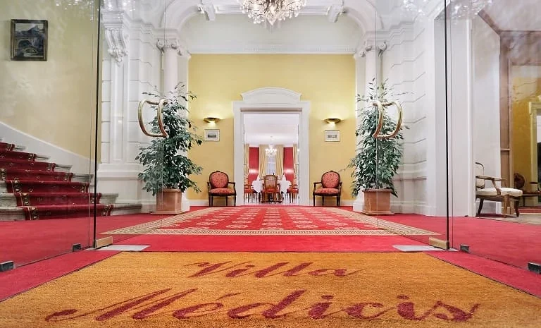 VILLA MEDICIS Besançon 1