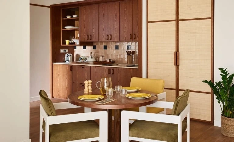 HAPPY SENIOR Maurice Ravel 4