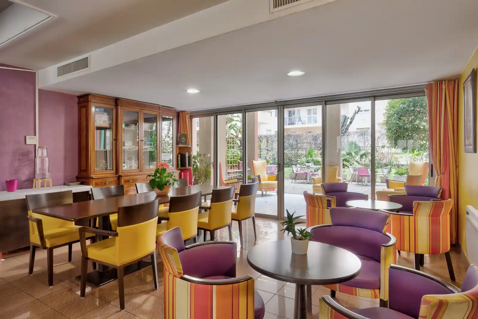 COLISÉE Les Palatines 0