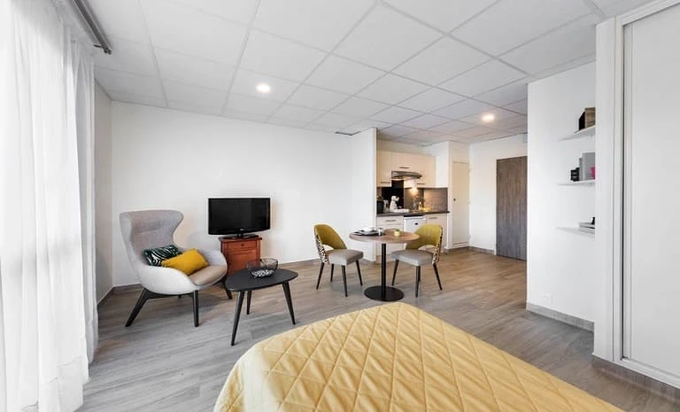 COLISÉE Pont de Loire 5