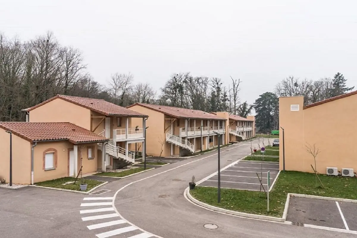 COLISÉE Les Prés de Chalaronne 0