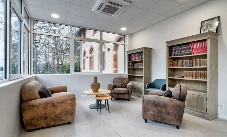 COLISÉE Les Prés de Chalaronne 1