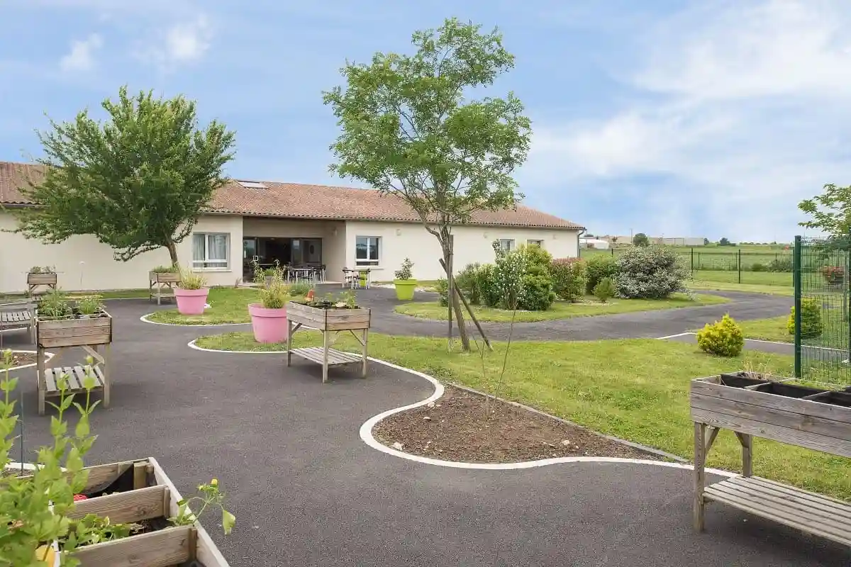 COLISÉE Les Chandeniers 0