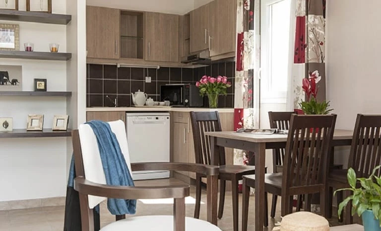 DOMUSVI La Bastide des Vignes 2