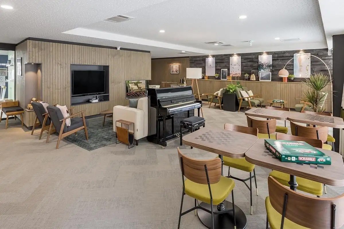 OVELIA Le Patio Margot 0