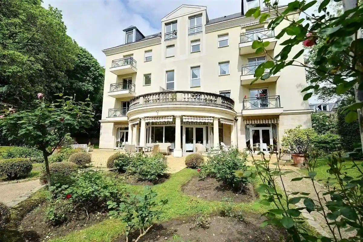 DOMUSVI Versailles 0