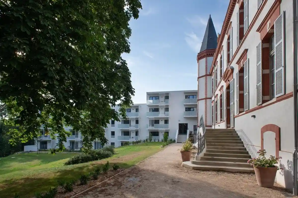 DOMITYS Château Camas 0