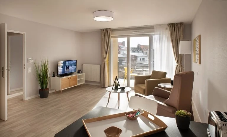 DOMITYS Le Fil de Soie 1