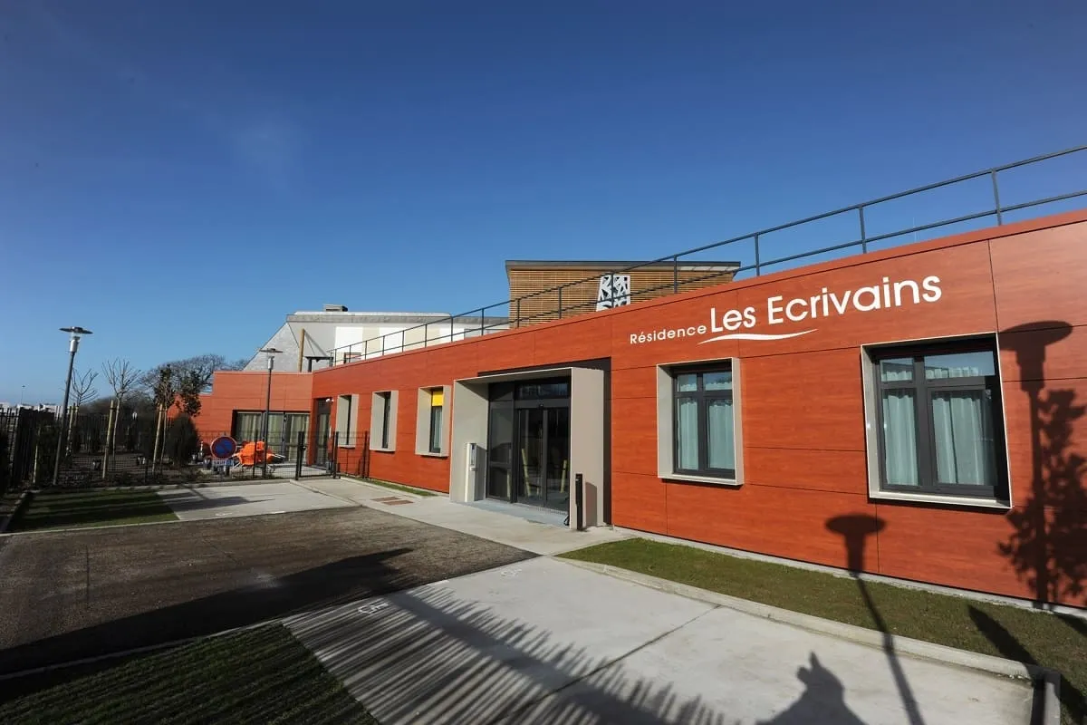 EMEIS Les Ecrivains 0