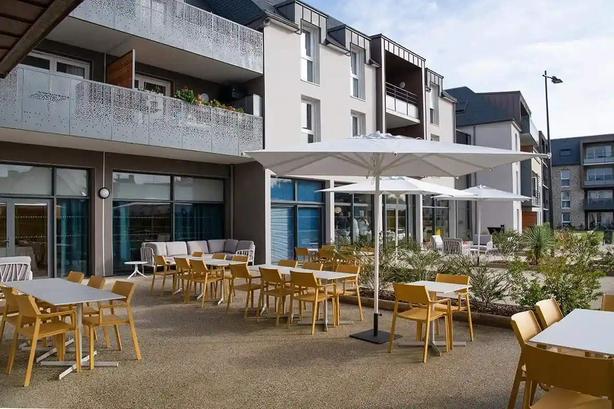 DOMITYS Les Mégalithes Roses 0