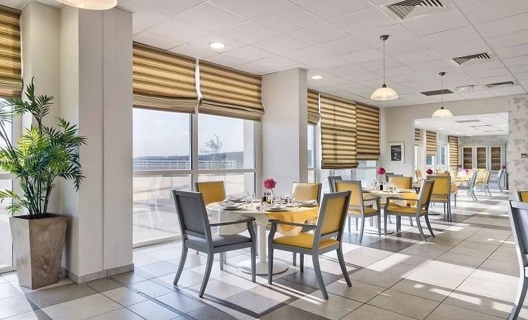 COLISÉE Sausset-les-Pins 1