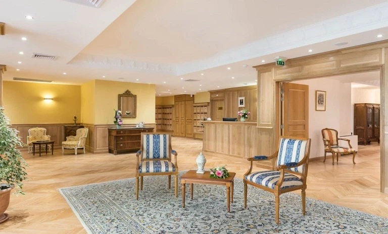 VILLA MEDICIS Saint-Cyr-L’Ecole 3