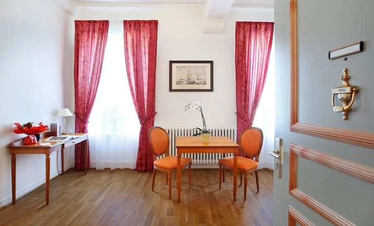 VILLA MEDICIS Autun 6