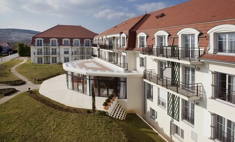 VILLA MEDICIS Beaune 2