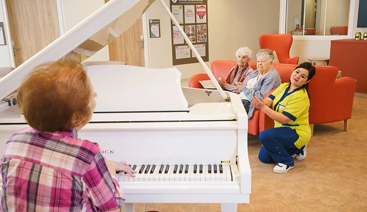 DOMUSVI La Villa Charlotte 4