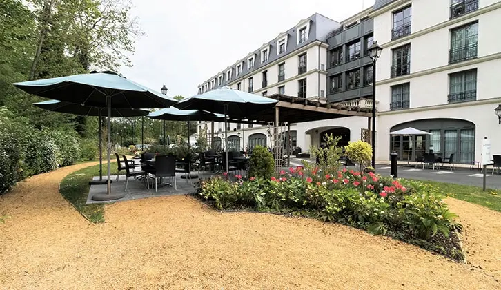 DOMUSVI Château de la Source 2