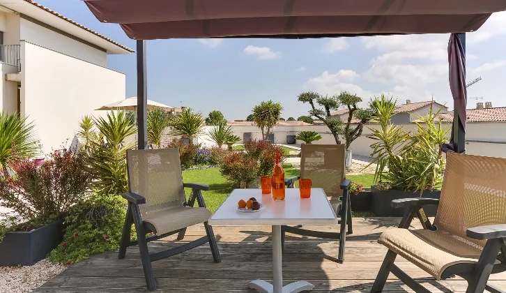 DOMUSVI Le Grand Chai 4