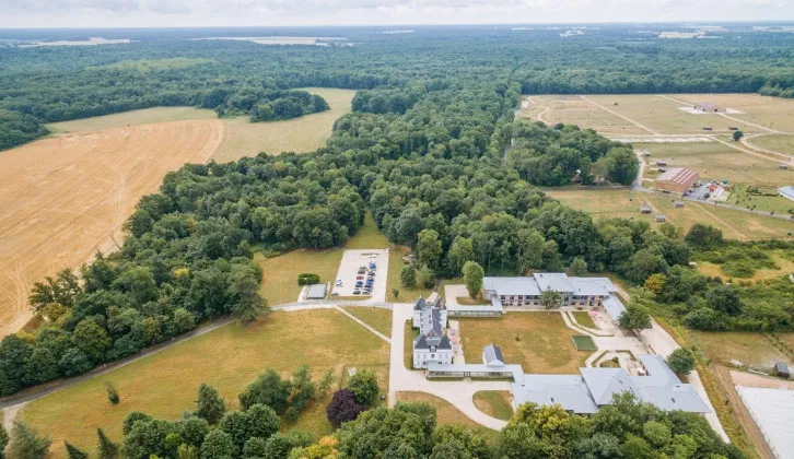 DOMUSVI Château de Montjay 4