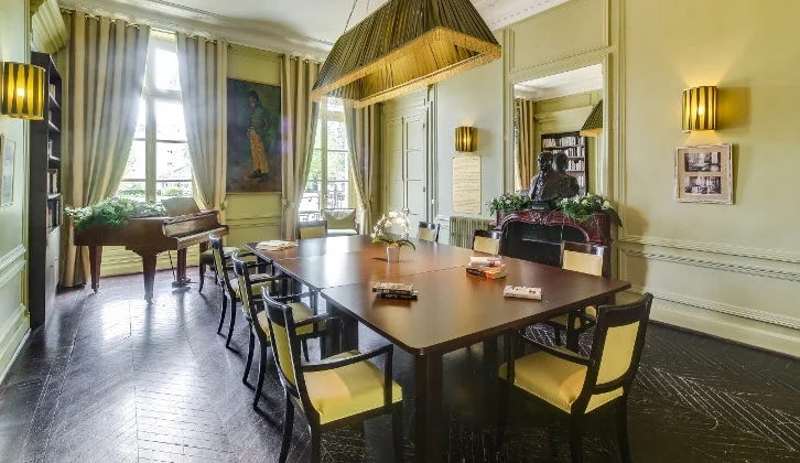 DOMUSVI Château Dranem 2