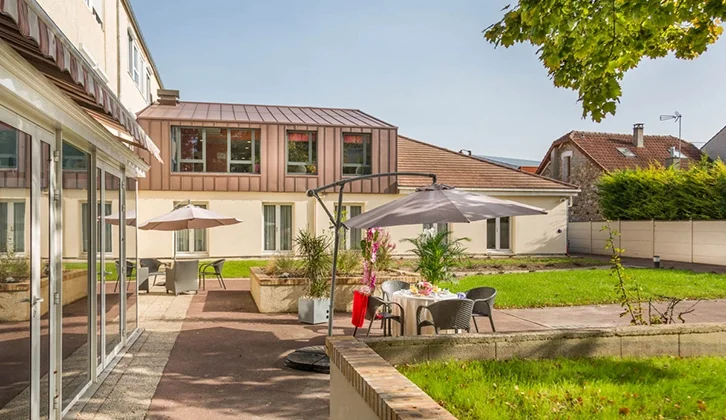 DOMUSVI La Roseraie 3