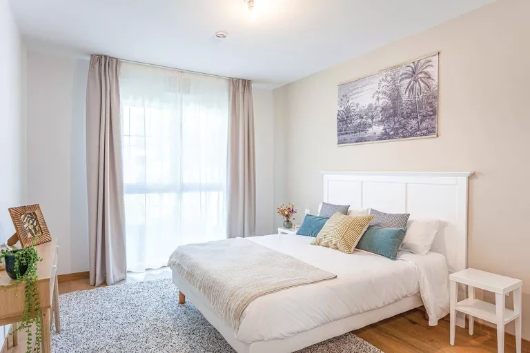 OVELIA Le Carré Joséphine 0