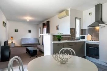 ARRELIA Le Mas des Arcades 6