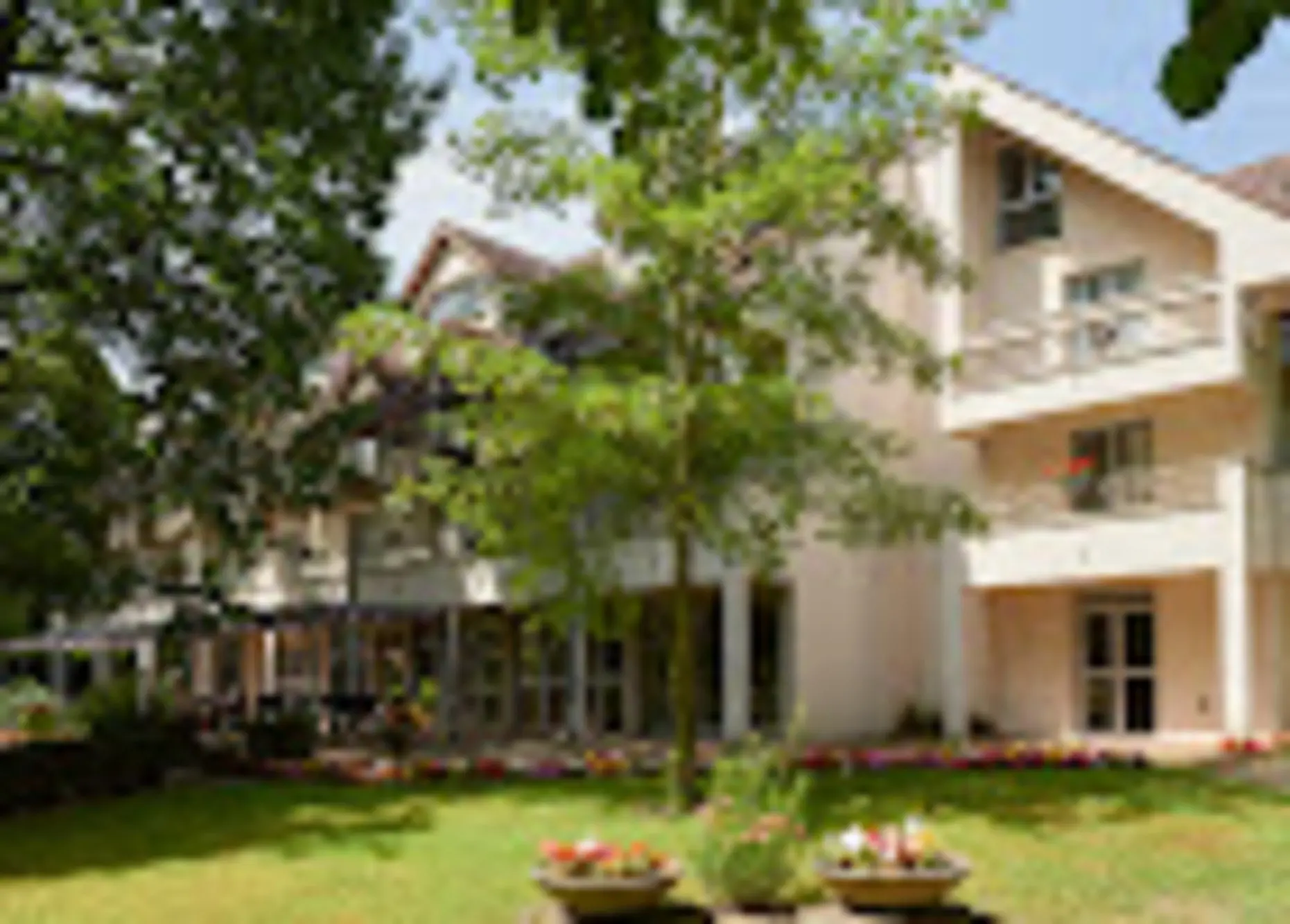 DOMUSVI Les Amandines 0