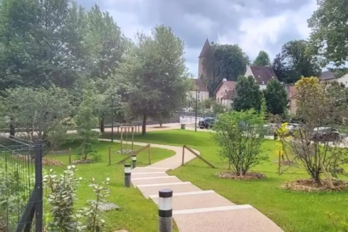 MAISON DE BLANDINE Charolles 3