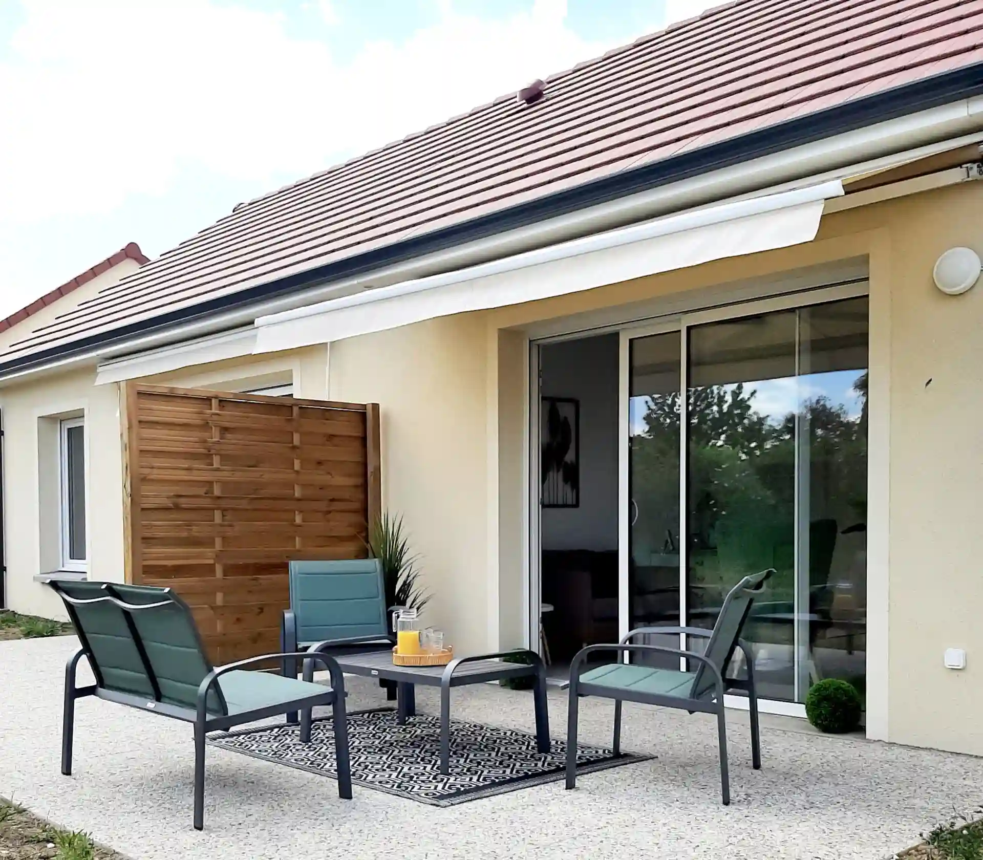 SERENYA COMME CHEZ VOUS La Promenade Royale 5