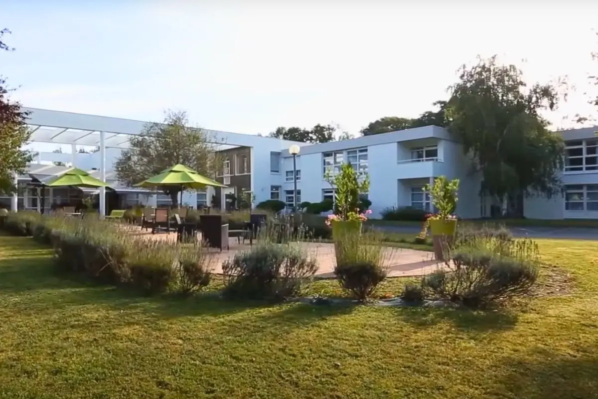 DOMUSVI Les Jardins d’Automne Badecon 0