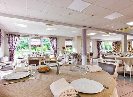 DOMUSVI La Fontaine Médicis Vaux-Andigny 4