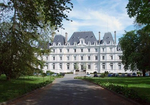 KORIAN Château de Lormoy 0