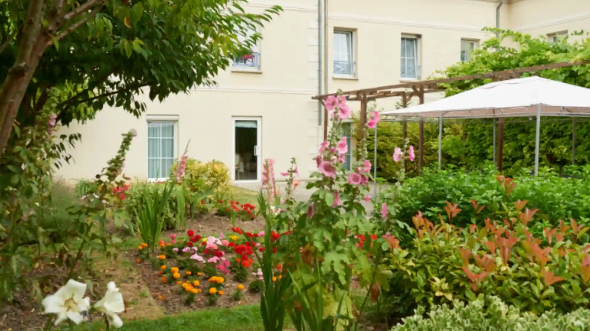 DOMUSVI Les Jardins Médicis Pontpoint 4