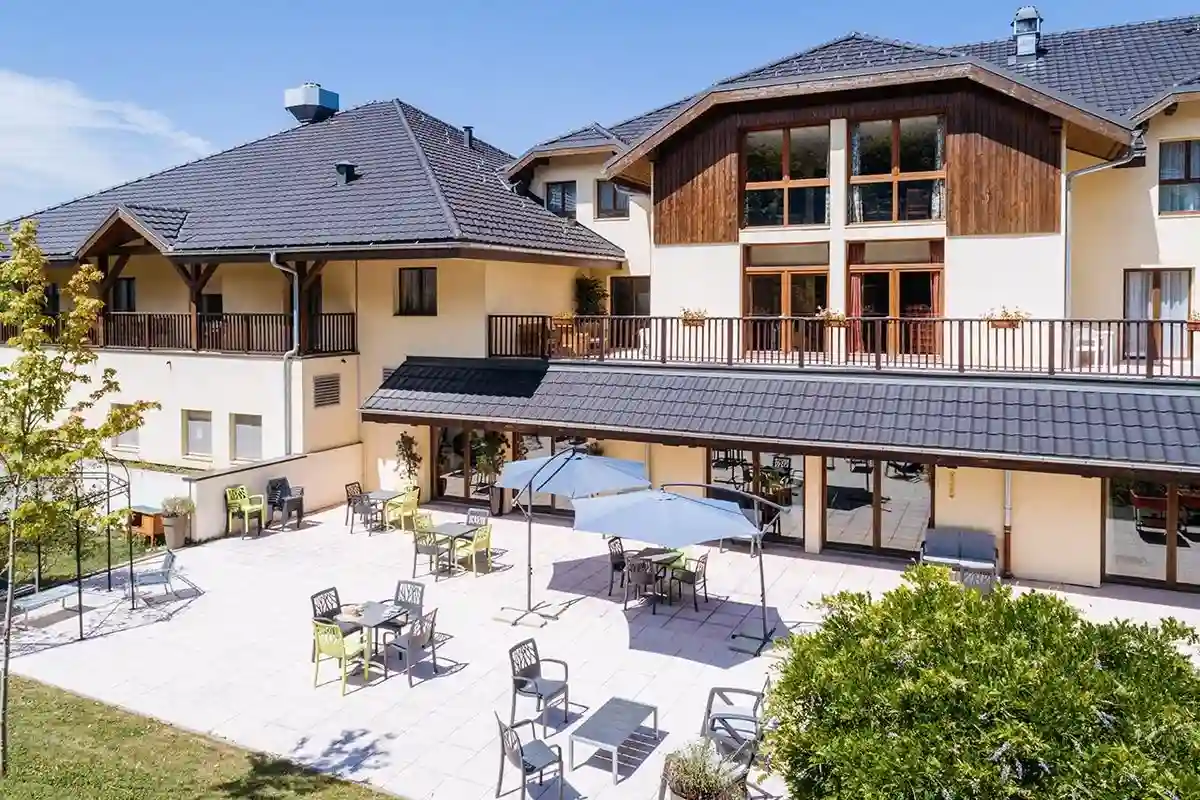 DOMUSVI Le Jardin des Gentianes 1