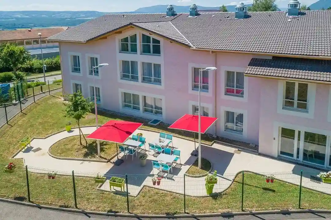 DOMUSVI Les Cyclamens 1