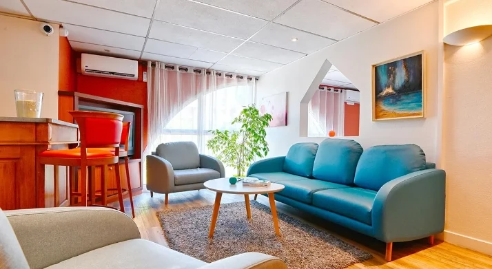 DOMUSVI Les Terres Brunes 2