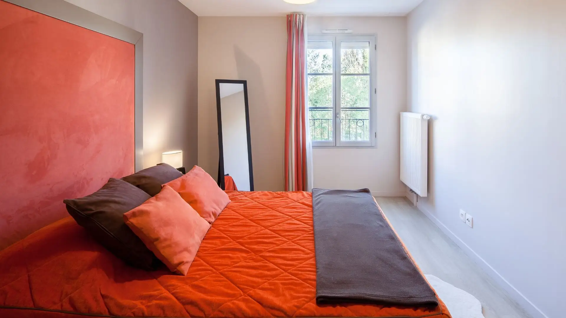 HAPPY SENIOR Adamoise 1