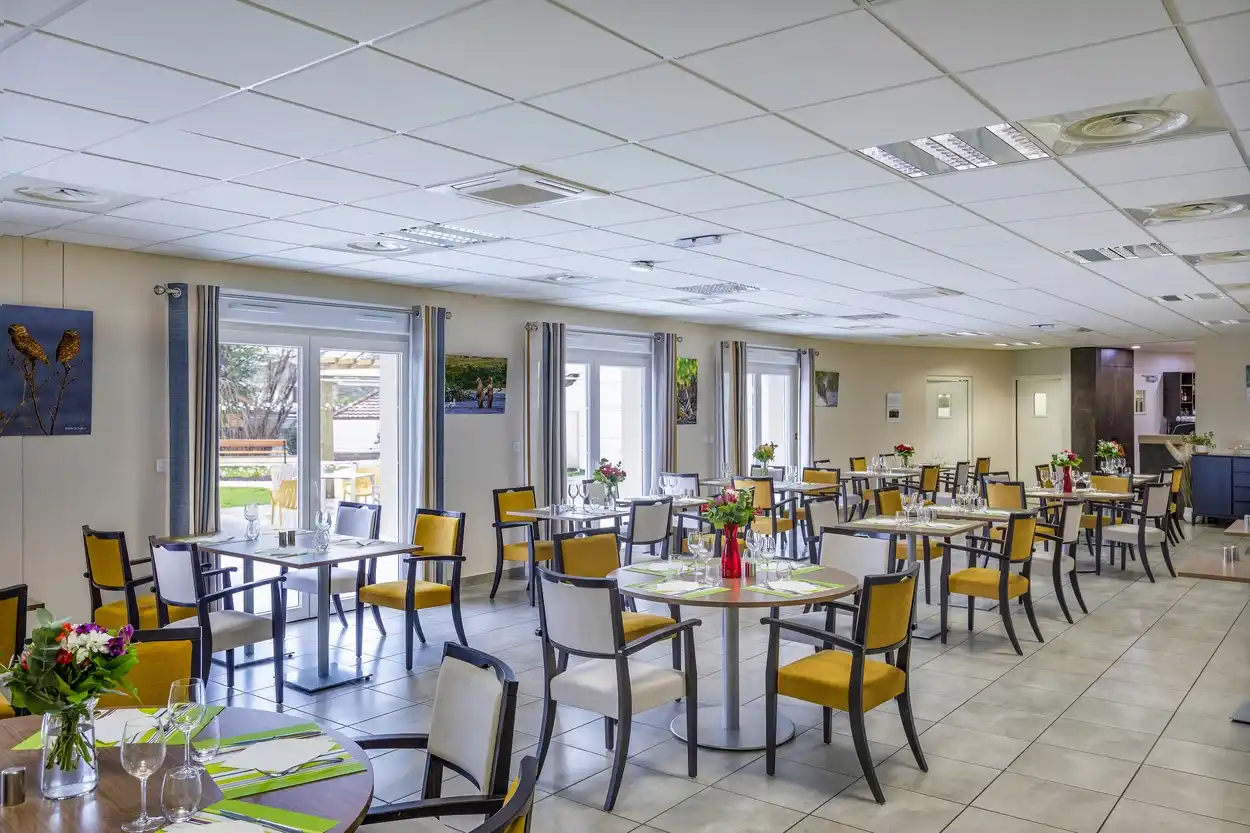 HAPPY SENIOR Henriade 1