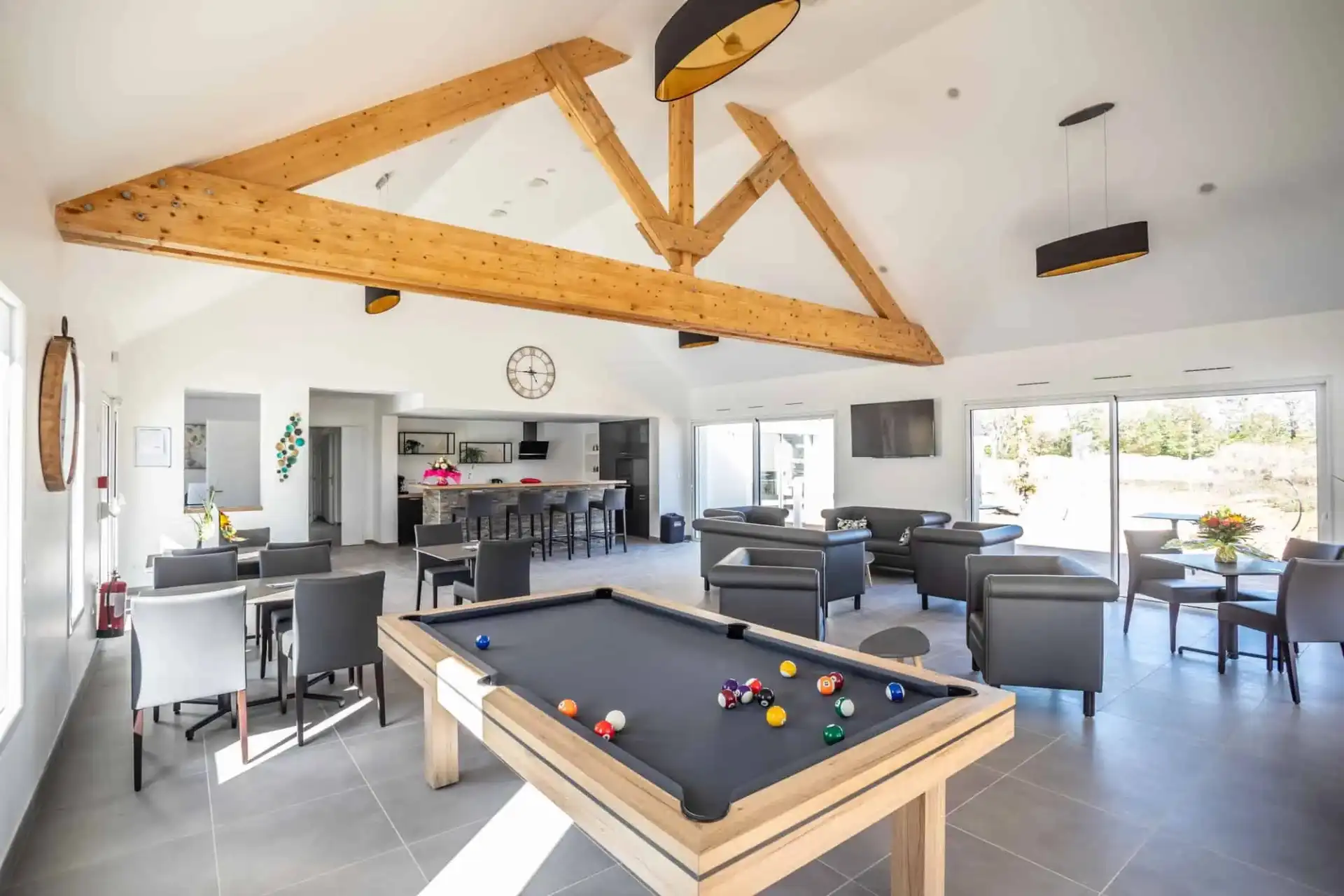 SERENYA COMME CHEZ VOUS La Promenade des Sources 1