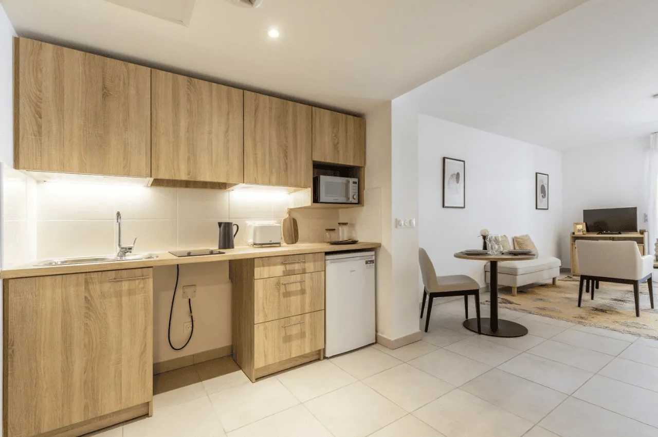 STELLA Villeneuve-Loubet 7