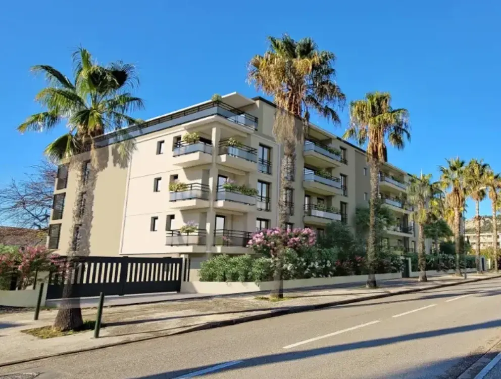 DOMANI Hyères 0